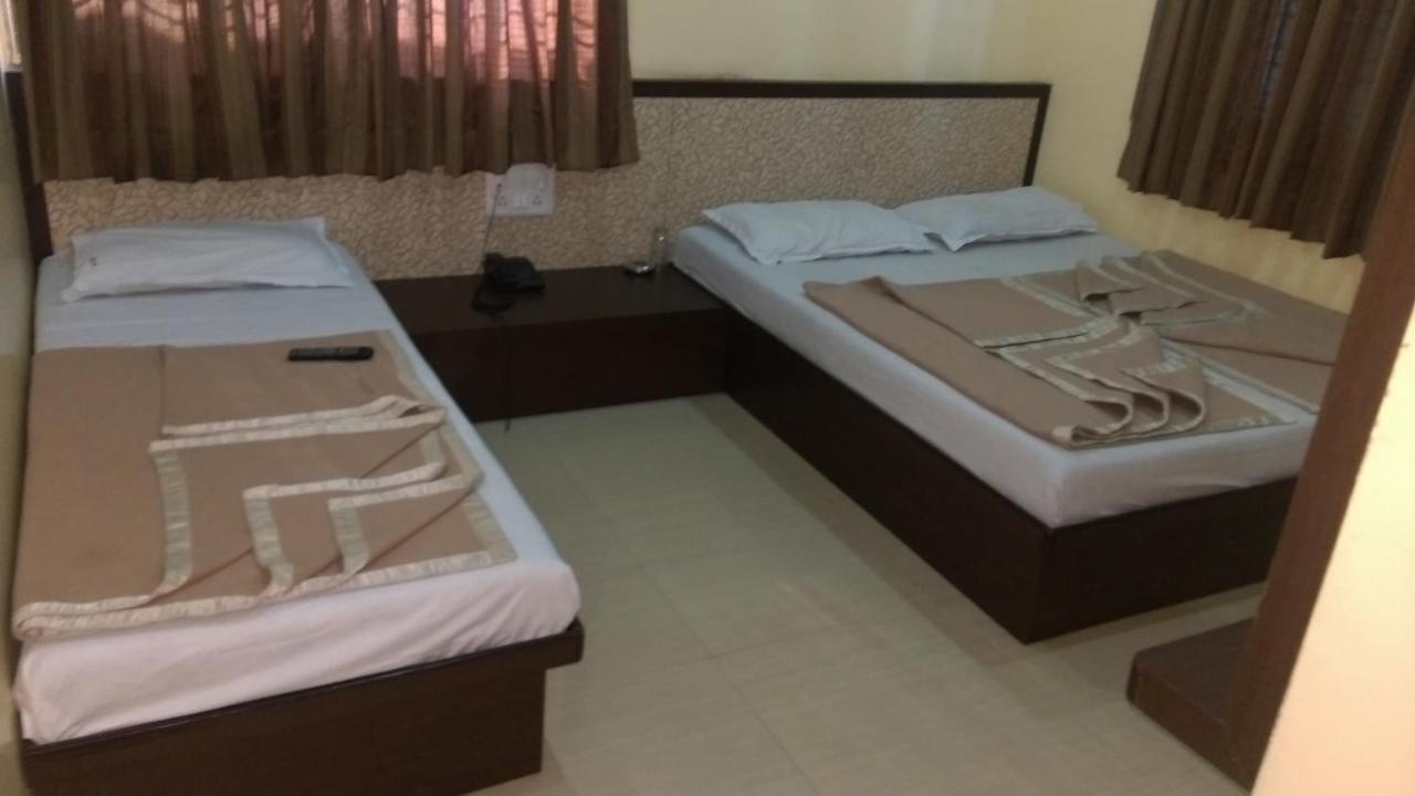 Sai Niwas Otel Shirdi Dış mekan fotoğraf