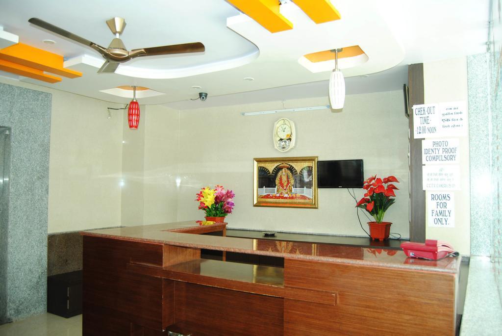 Sai Niwas Otel Shirdi Dış mekan fotoğraf